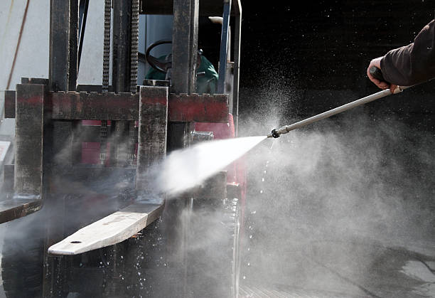 Best Window and Screen Pressure Cleaning in Clermont, IN